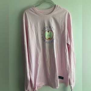 Long sleeve men’s Nike T-shirt size medium New York City Big Apple pink T. NWT